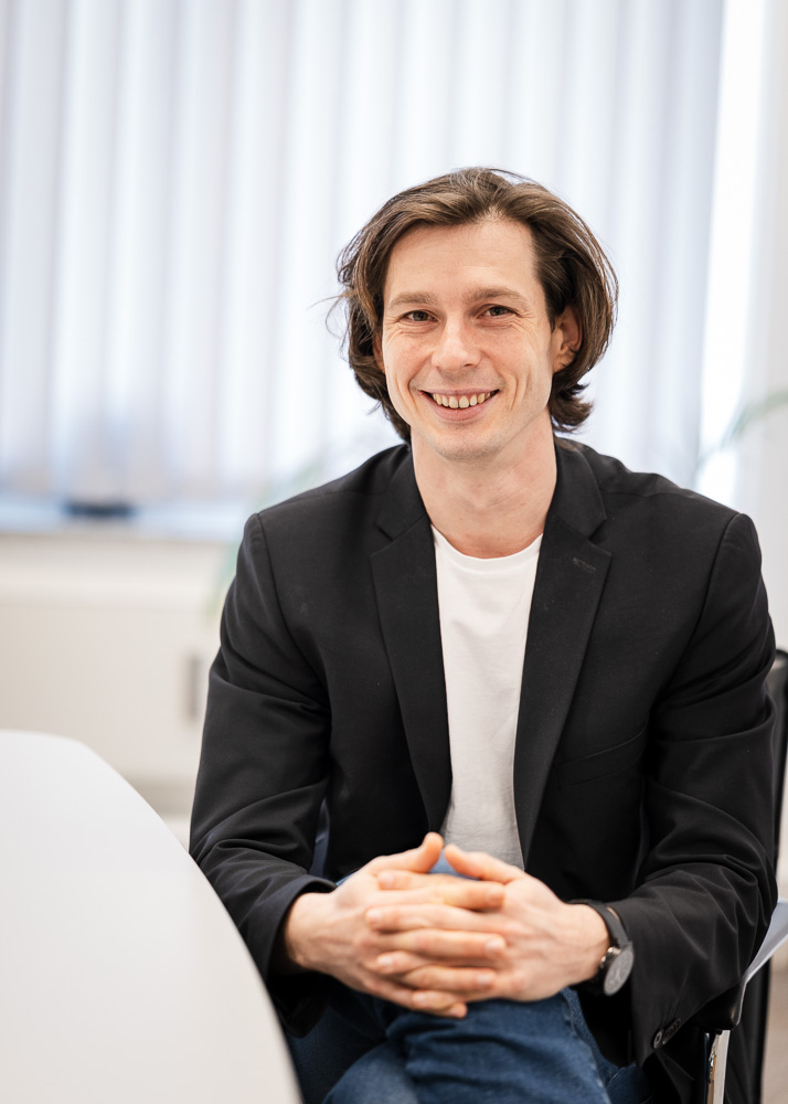 Dr. Gregor Schmieder